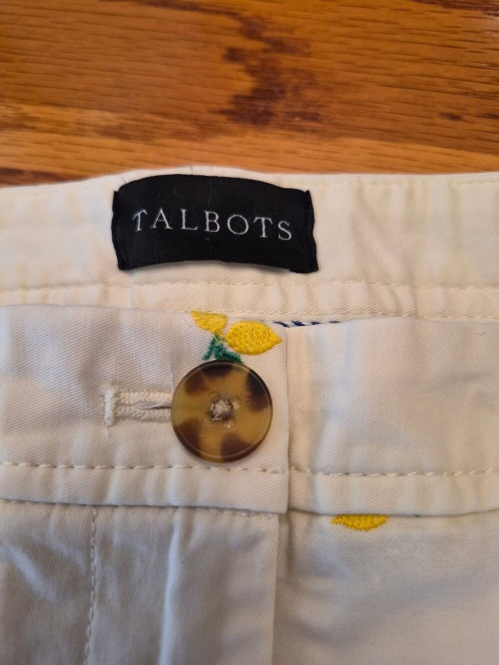 Talbots Womens Relaxed Chino Lemon-Print Pants Size 10 Cotton White/Yellow Lemon - Picture 3 of 8